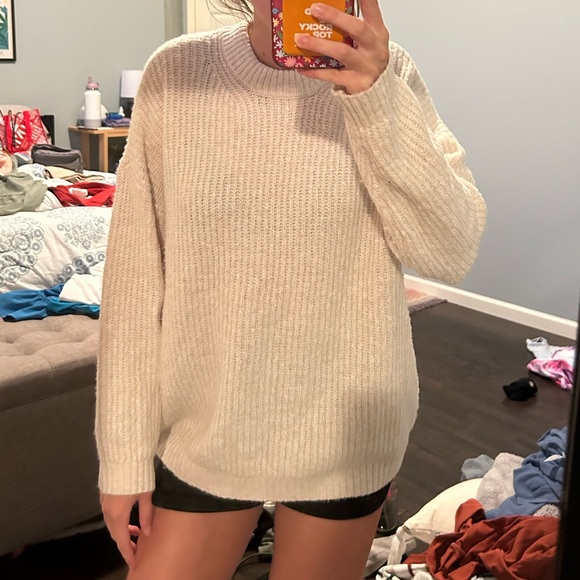 American Eagle Sweater - Picture 2 of 3